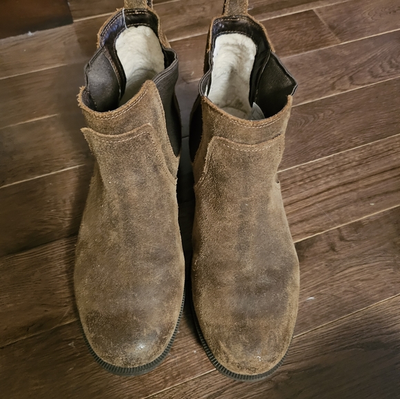 UGG Chelsea boots - Picture 2 of 6